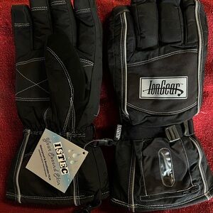 IonGear Black Men's Gloves